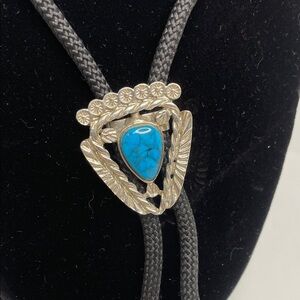 Vintage Southwestern Faux Turquoise Silver Tone Bolo Tie